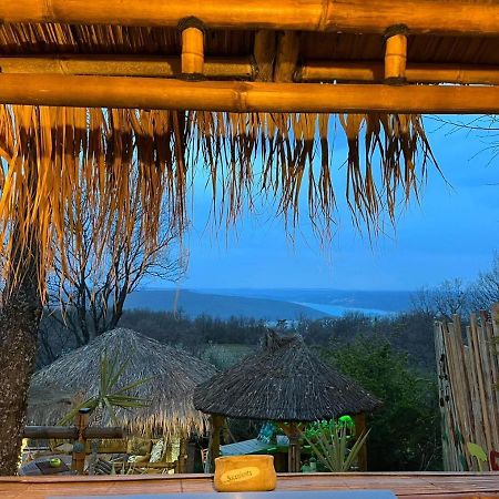 La Lyalis Bed and Breakfast Aiguines Buitenkant foto