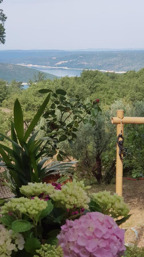La Lyalis Bed and Breakfast Aiguines Buitenkant foto